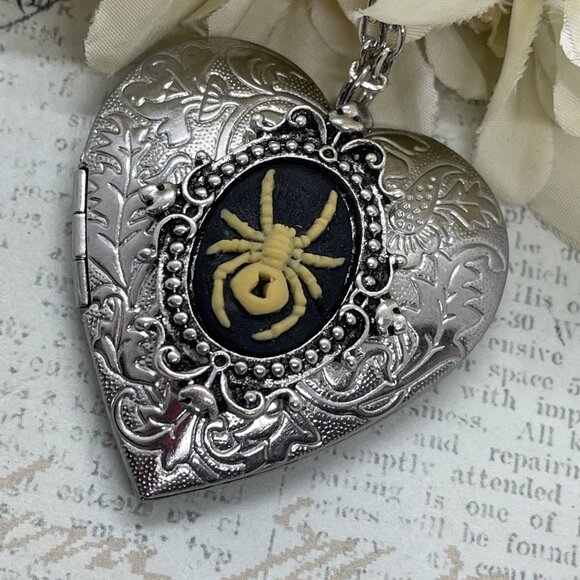 Heart Silver Locket Gothic Necklace Photo SPIDER Gothic Black Widow Cameo Witch - Picture 1 of 10